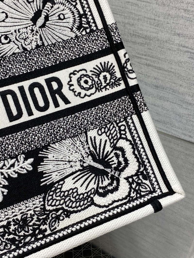 Christian Dior Shopping Bags